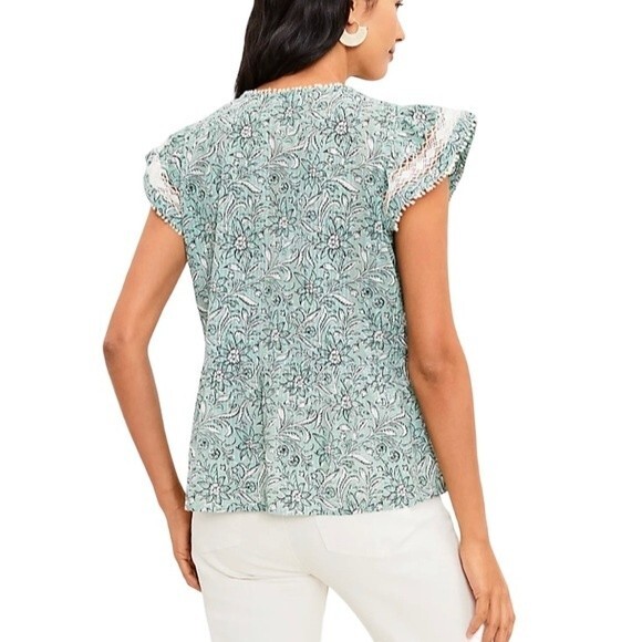 Loft Spring Bloom Lacy Ruffle Peplum Top Floral Flutter Cap Sleeve V-Neck - Picture 2 of 15